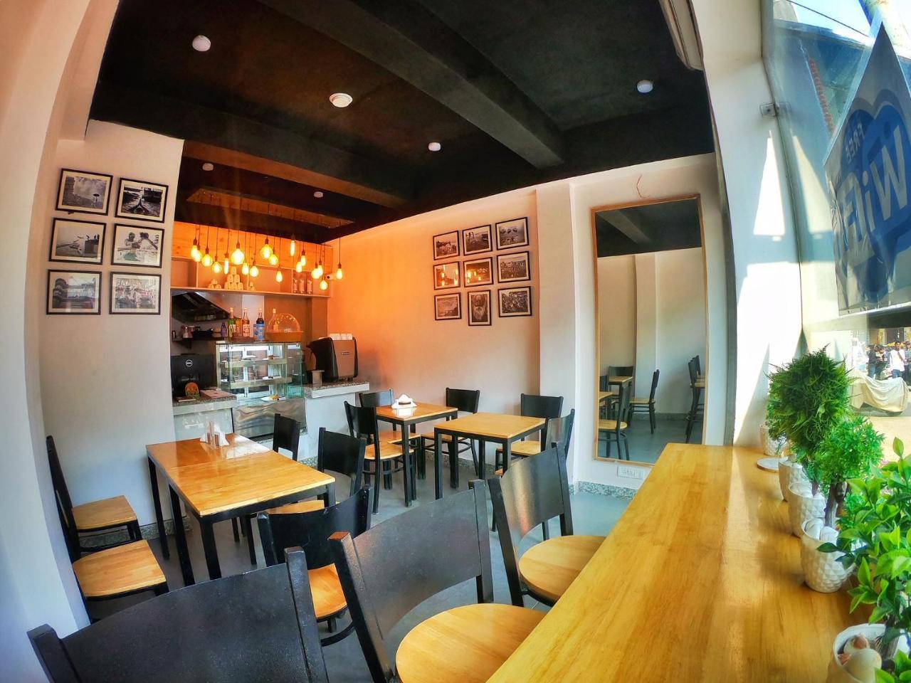 Via Varanasi-A Boutique Hotel Zewnętrze zdjęcie